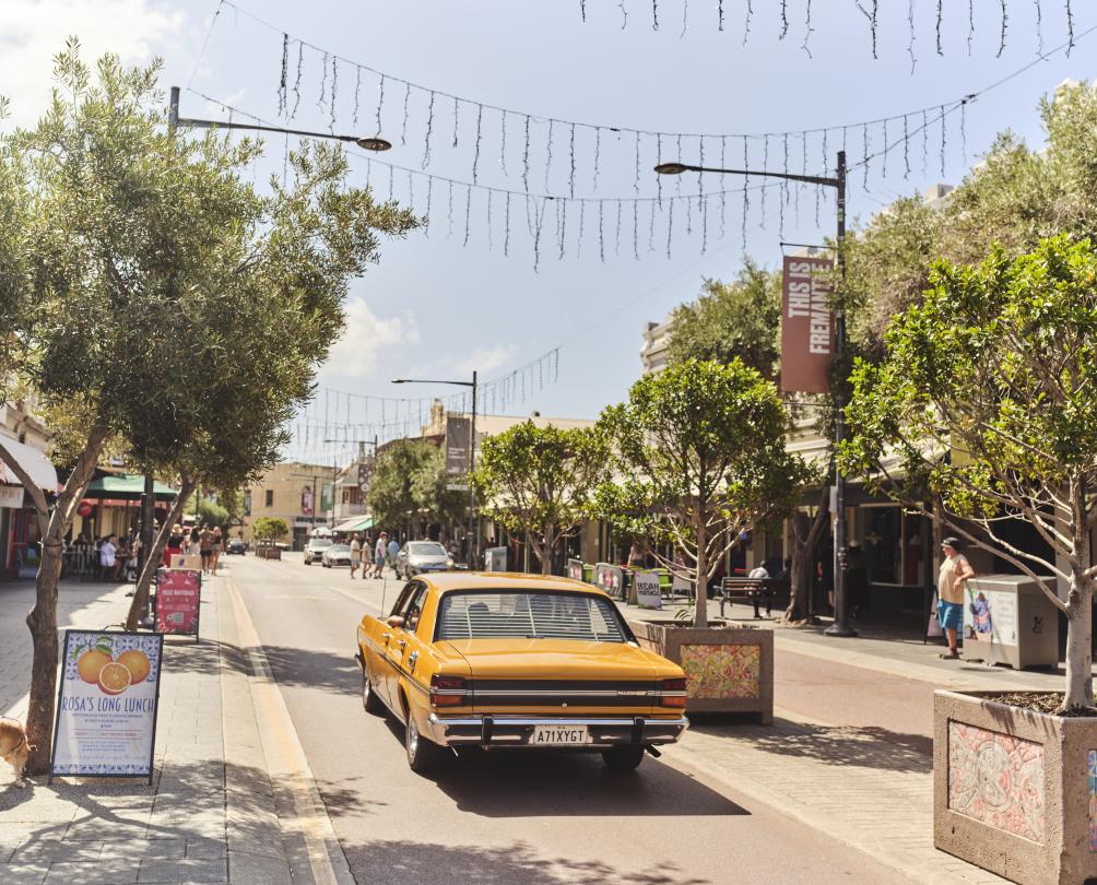 The bustling South Terrace Cappuccino Strip, image by Duncan Wright.