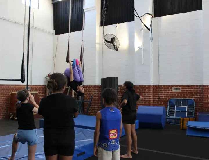 kids doing circus in Fremantle 